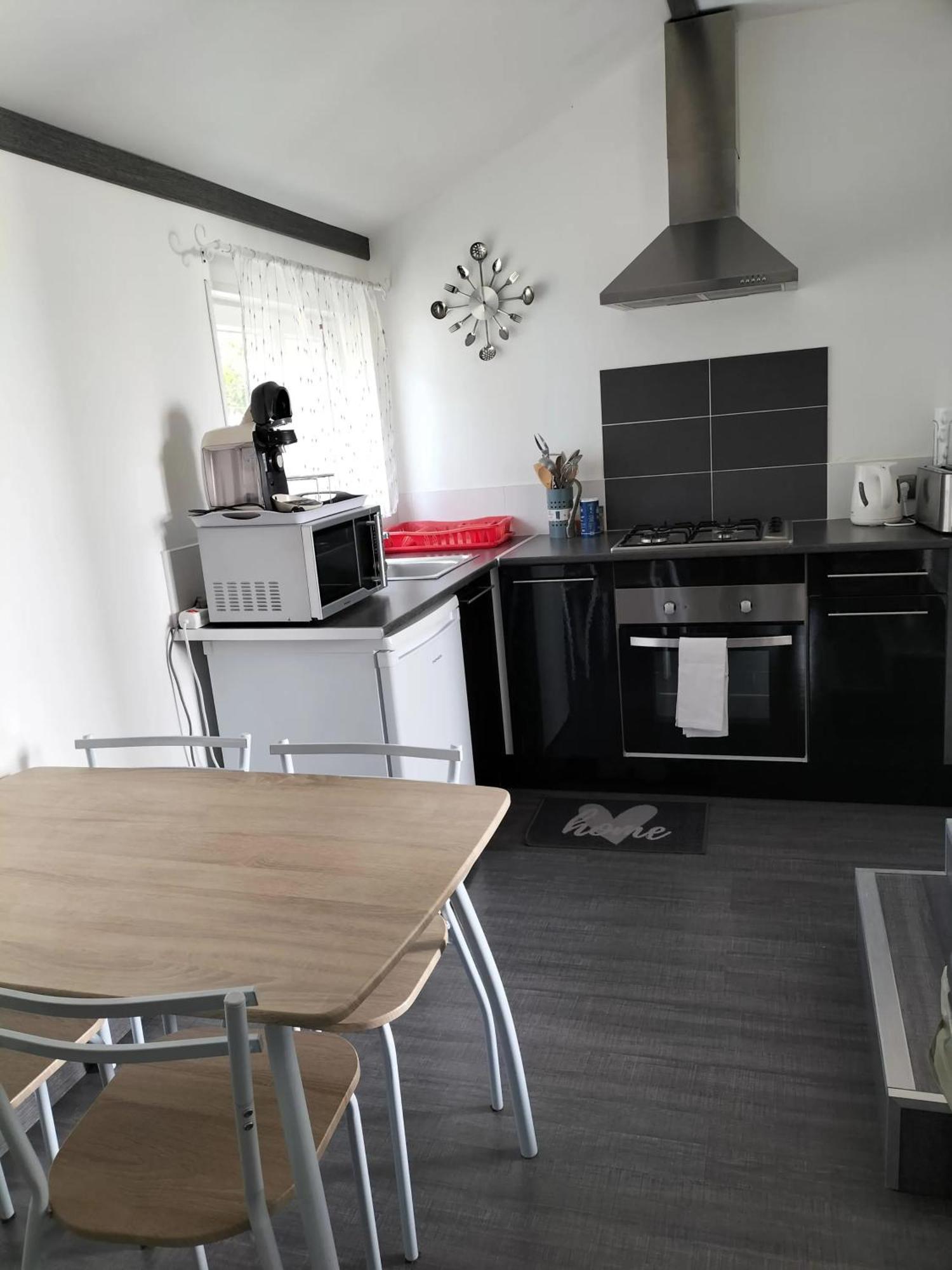 Studio Charmant A Vierville Sur Mer 30M² Avec Jardin Екстериор снимка